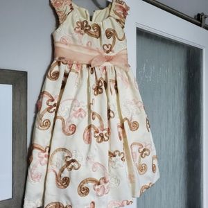 Girls size 4 formal dress! Beautiful.